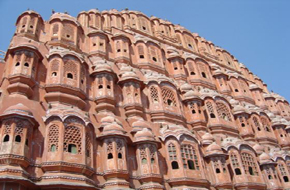 MileJourney - Hawa_Mahal_Palace_of_Winds-Jaipur
